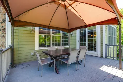 231 Cater Lane Libertyville IL 60048