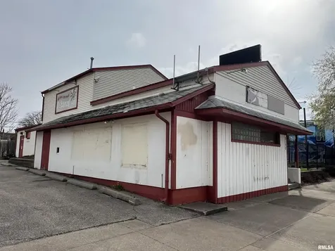 2120 4TH Avenue Rock Island IL 61201