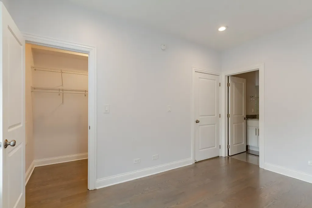 6344 North Artesian Avenue Chicago IL 60659