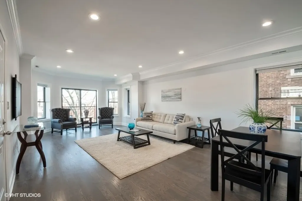 6344 North Artesian Avenue Chicago IL 60659