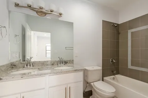 6344 North Artesian Avenue Chicago IL 60659