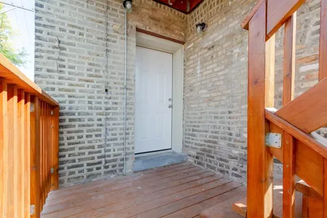 6344 North Artesian Avenue Chicago IL 60659