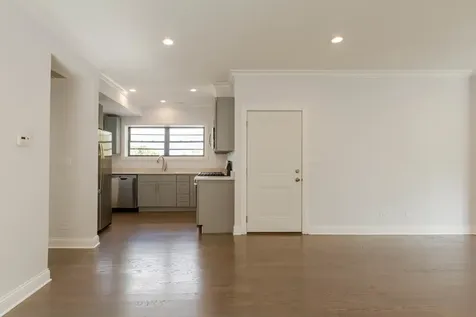 6344 North Artesian Avenue Chicago IL 60659