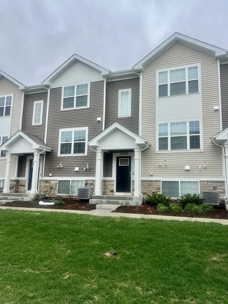 1059 Briar Glen Court Hampshire IL 60140
