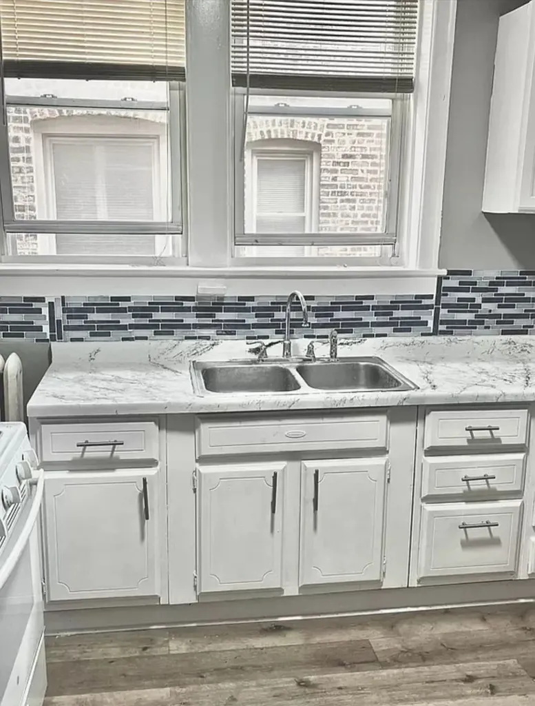 8017 South Maryland Avenue Chicago IL 60619
