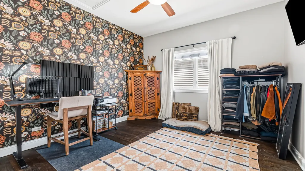 4147 South Wallace Street Chicago IL 60609