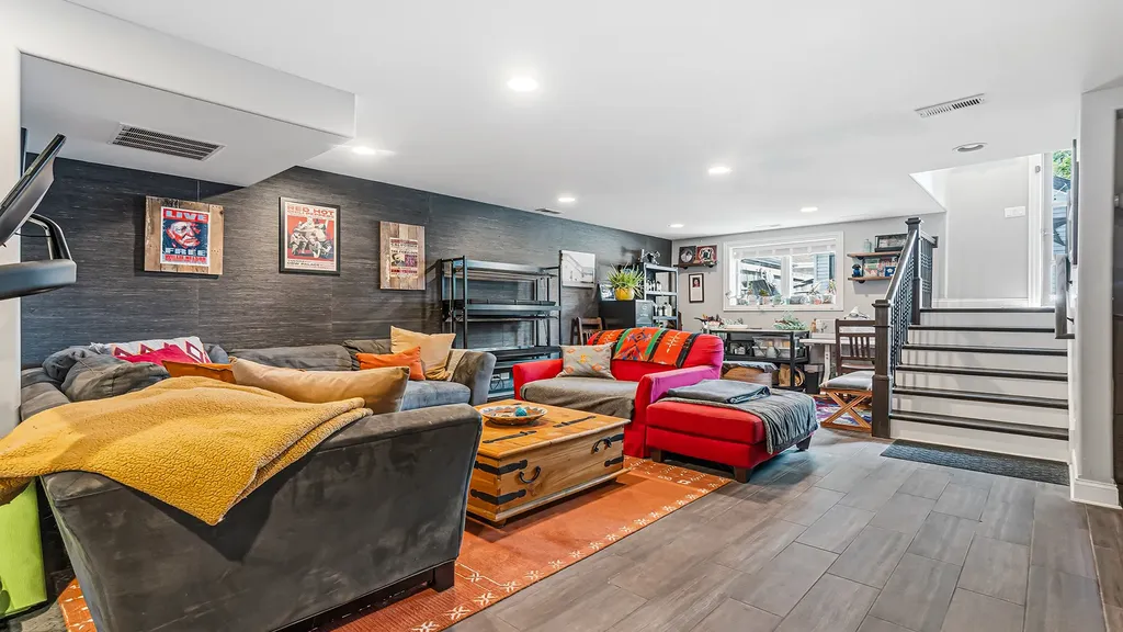 4147 South Wallace Street Chicago IL 60609