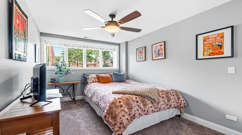 4147 South Wallace Street Chicago IL 60609
