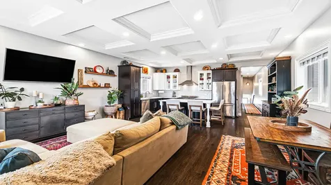 4147 South Wallace Street Chicago IL 60609