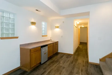 1319 North Campbell Avenue Chicago IL 60622