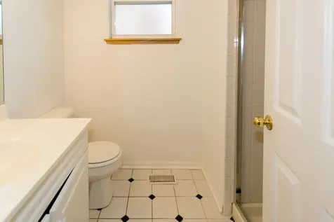 1319 North Campbell Avenue Chicago IL 60622