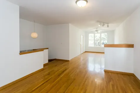 1319 North Campbell Avenue Chicago IL 60622