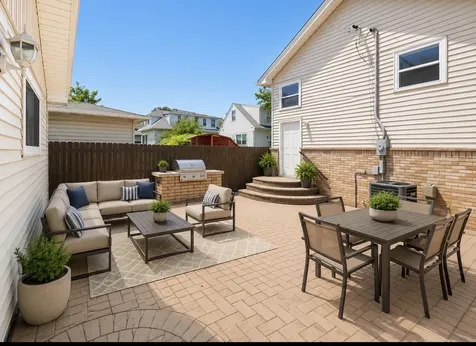 7319 West 58th Place Summit IL 60501