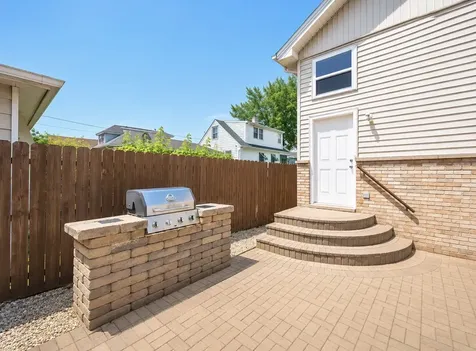 7319 West 58th Place Summit IL 60501