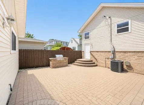 7319 West 58th Place Summit IL 60501