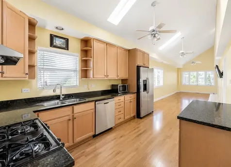 7319 West 58th Place Summit IL 60501