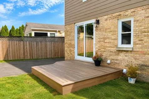 130 West Ellis Avenue Libertyville IL 60048