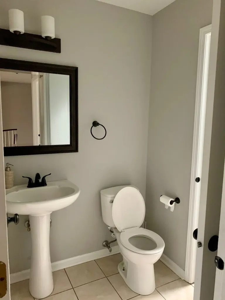 38 Crab Tree Drive Westmont IL 60559