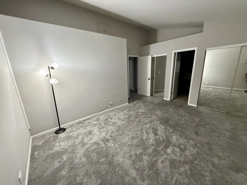 38 Crab Tree Drive Westmont IL 60559