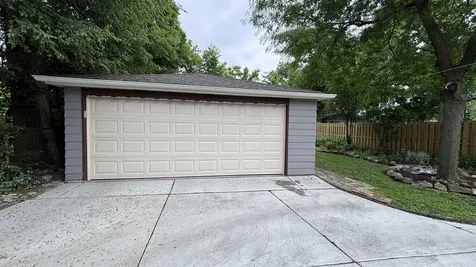 389 Addison Road Riverside IL 60546