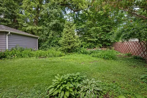 389 Addison Road Riverside IL 60546