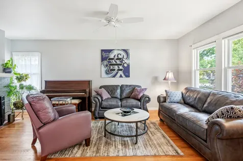 389 Addison Road Riverside IL 60546