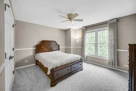 8709 Shade Tree Circle Lakewood IL 60014