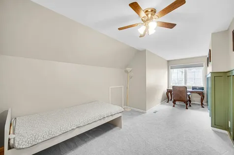 8709 Shade Tree Circle Lakewood IL 60014