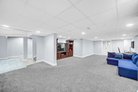 8709 Shade Tree Circle Lakewood IL 60014
