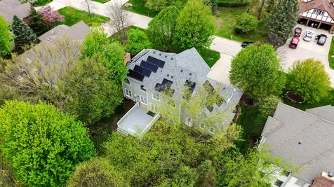 8709 Shade Tree Circle Lakewood IL 60014