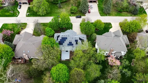 8709 Shade Tree Circle Lakewood IL 60014