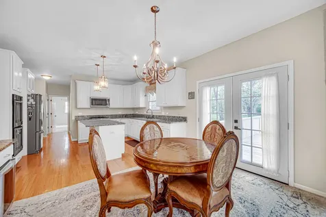 8709 Shade Tree Circle Lakewood IL 60014