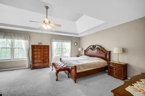 8709 Shade Tree Circle Lakewood IL 60014