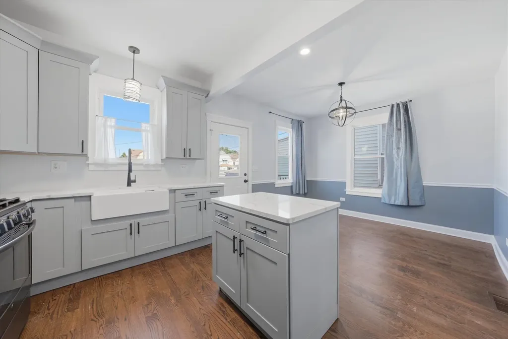 3509 South Mozart Street Chicago IL 60632