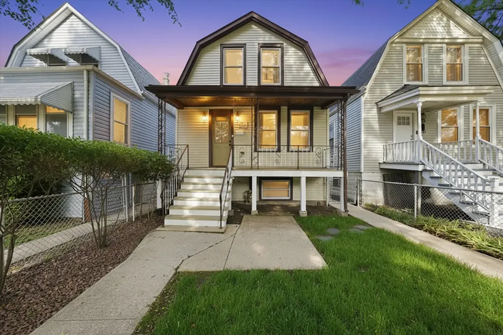 3509 South Mozart Street Chicago IL 60632