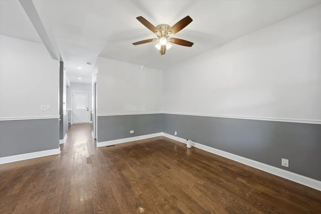 3509 South Mozart Street Chicago IL 60632
