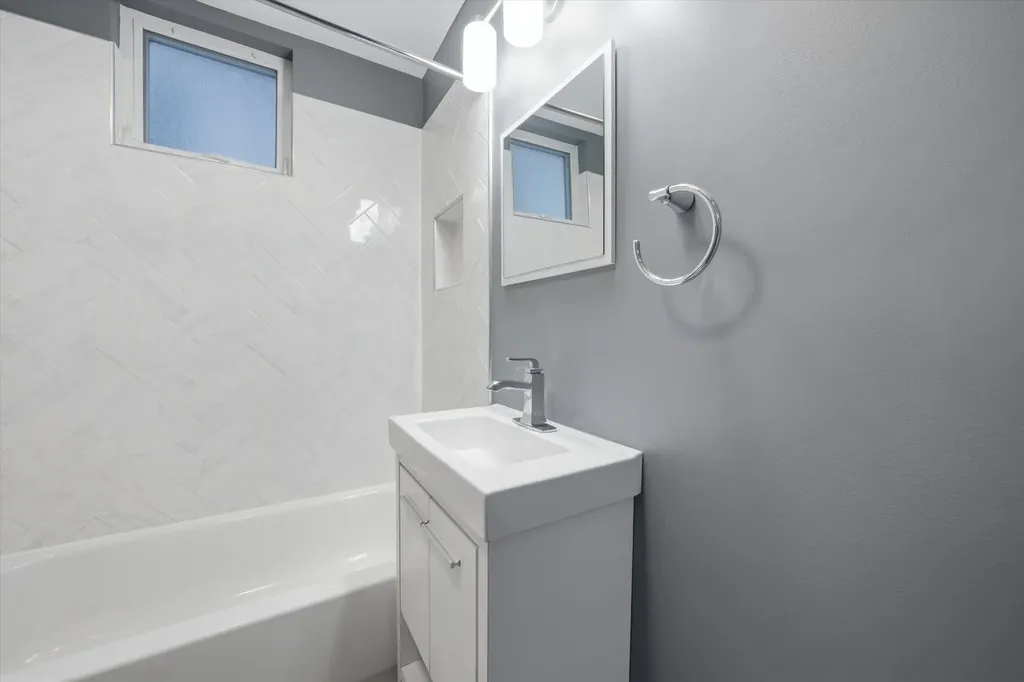 3509 South Mozart Street Chicago IL 60632