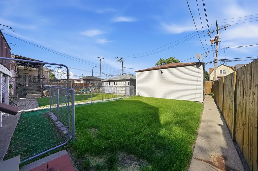 3509 South Mozart Street Chicago IL 60632