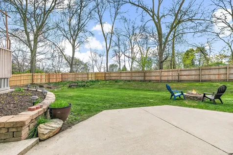 4931 Carriage Drive Gurnee IL 60031