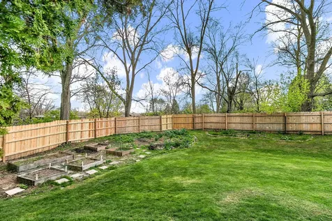 4931 Carriage Drive Gurnee IL 60031