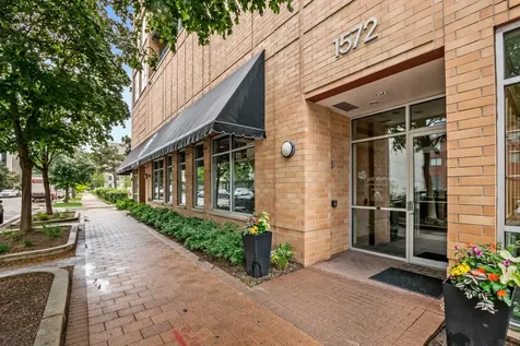 1572 Maple Avenue Evanston IL 60201