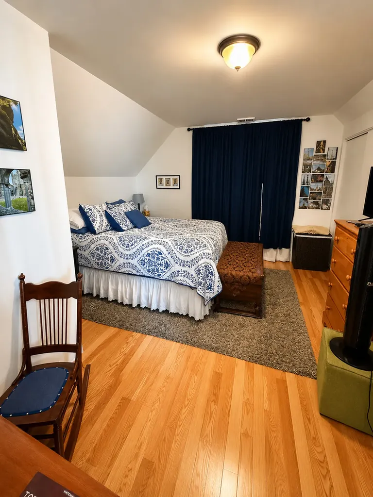 2925 North Damen Avenue Chicago IL 60618