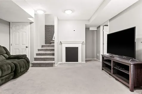 1240 Beacon Hill Court Normal IL 61761