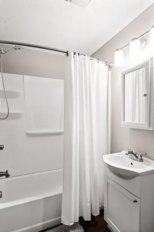 1240 Beacon Hill Court Normal IL 61761