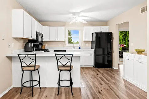1240 Beacon Hill Court Normal IL 61761