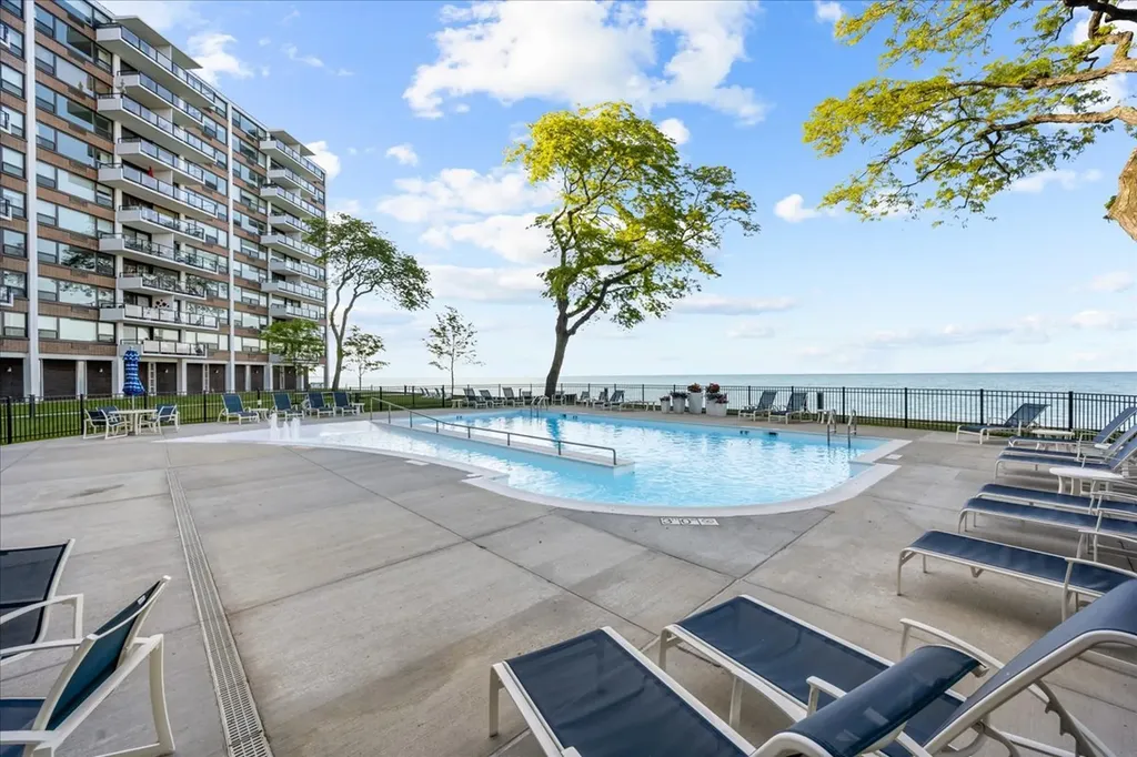 1630 Sheridan Road Wilmette IL 60091