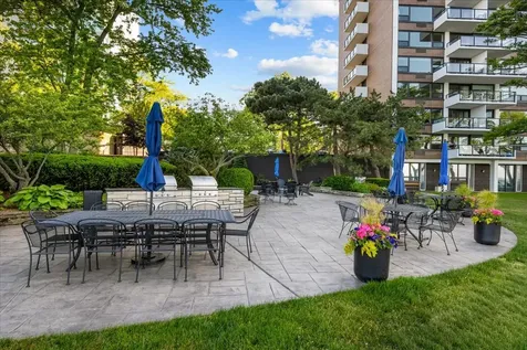 1630 Sheridan Road Wilmette IL 60091