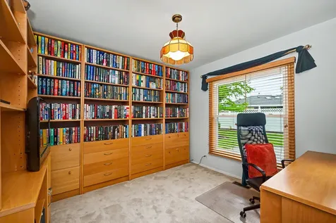 23W303 Cambridge Court Glen Ellyn IL 60137