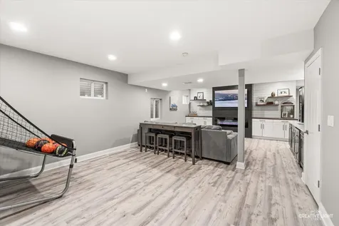 386 Essex Drive Oswego IL 60543