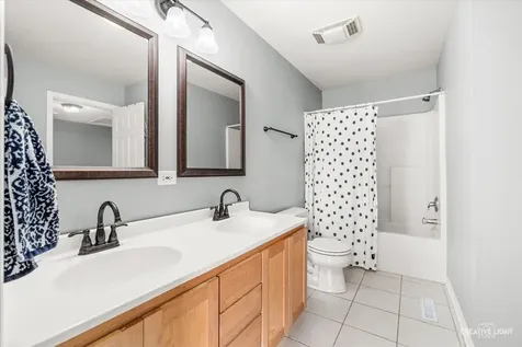 386 Essex Drive Oswego IL 60543